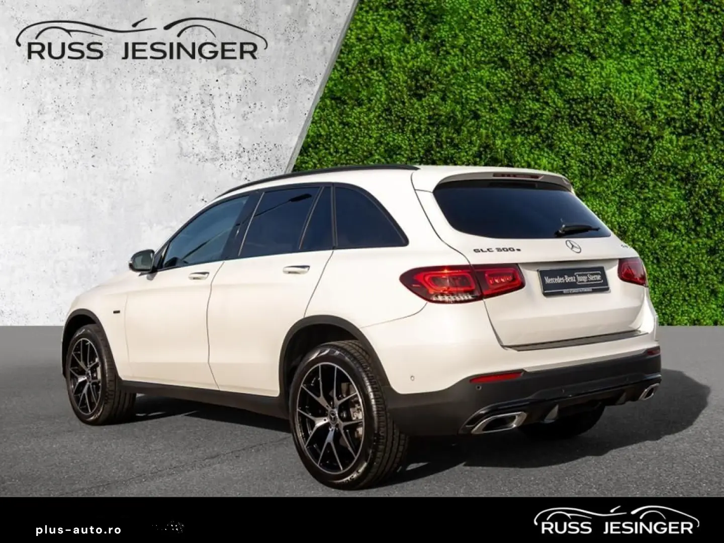 GLC 300 e 4M AMG Line  AHK KeyGo Distr Pano Burm