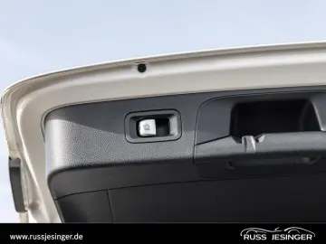 GLC 300 e 4M AMG Line  AHK KeyGo Distr Pano Burm