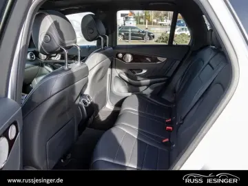GLC 300 e 4M AMG Line  AHK KeyGo Distr Pano Burm