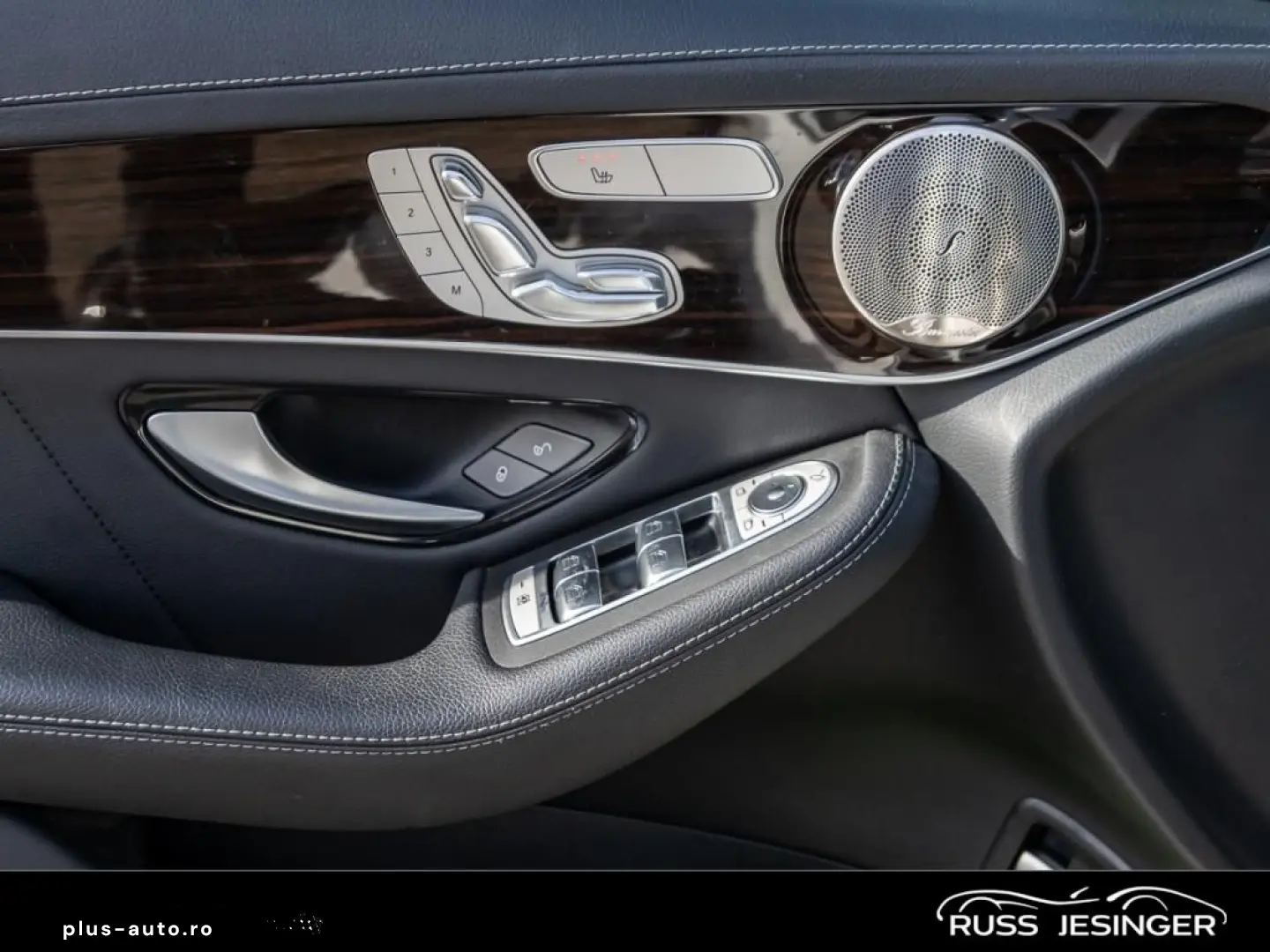 GLC 300 e 4M AMG Line  AHK KeyGo Distr Pano Burm