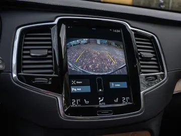 XC90 B5 Diesel Inscription AWD ACC SHZ Kamera