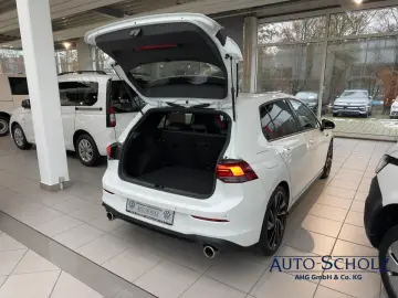 Golf VIII 2.0 TSI GTI DSG PANO RFK ACC LED NAVI