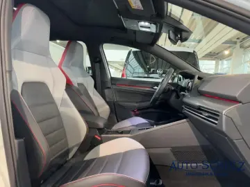 Golf VIII 2.0 TSI GTI DSG PANO RFK ACC LED NAVI