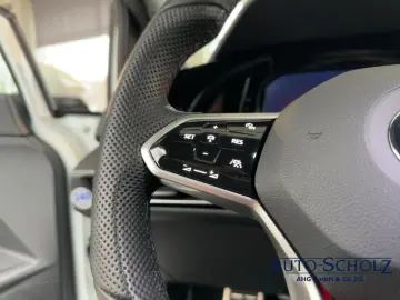 Golf VIII 2.0 TSI GTI DSG PANO RFK ACC LED NAVI