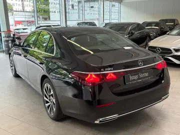 E 200 AVANTGARDE PANO DISTRO 19  KEYLESS CARPLAY