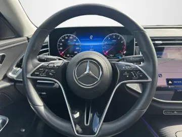 E 200 Avantgarde  Pan.SHD Winter-P LED Keyless