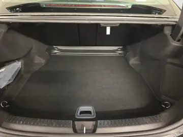 E 200 Avantgarde  Pan.SHD Winter-P LED Keyless