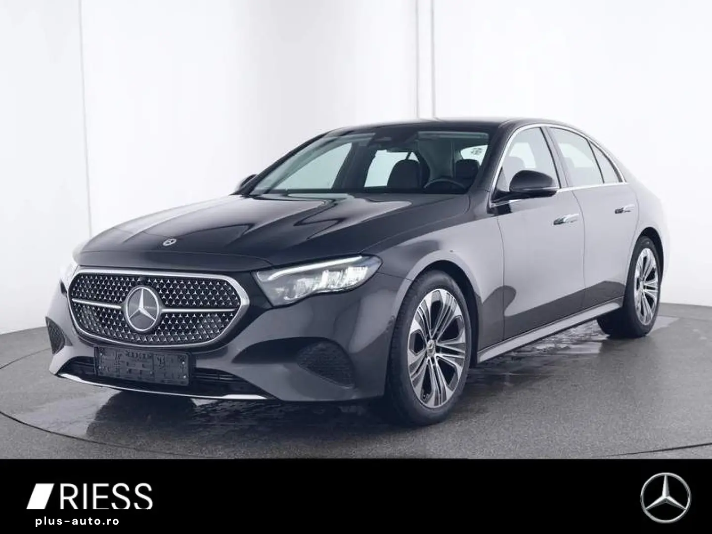 E 220 d Limousine AVANTGARDE PANO LED RFK DISTRO