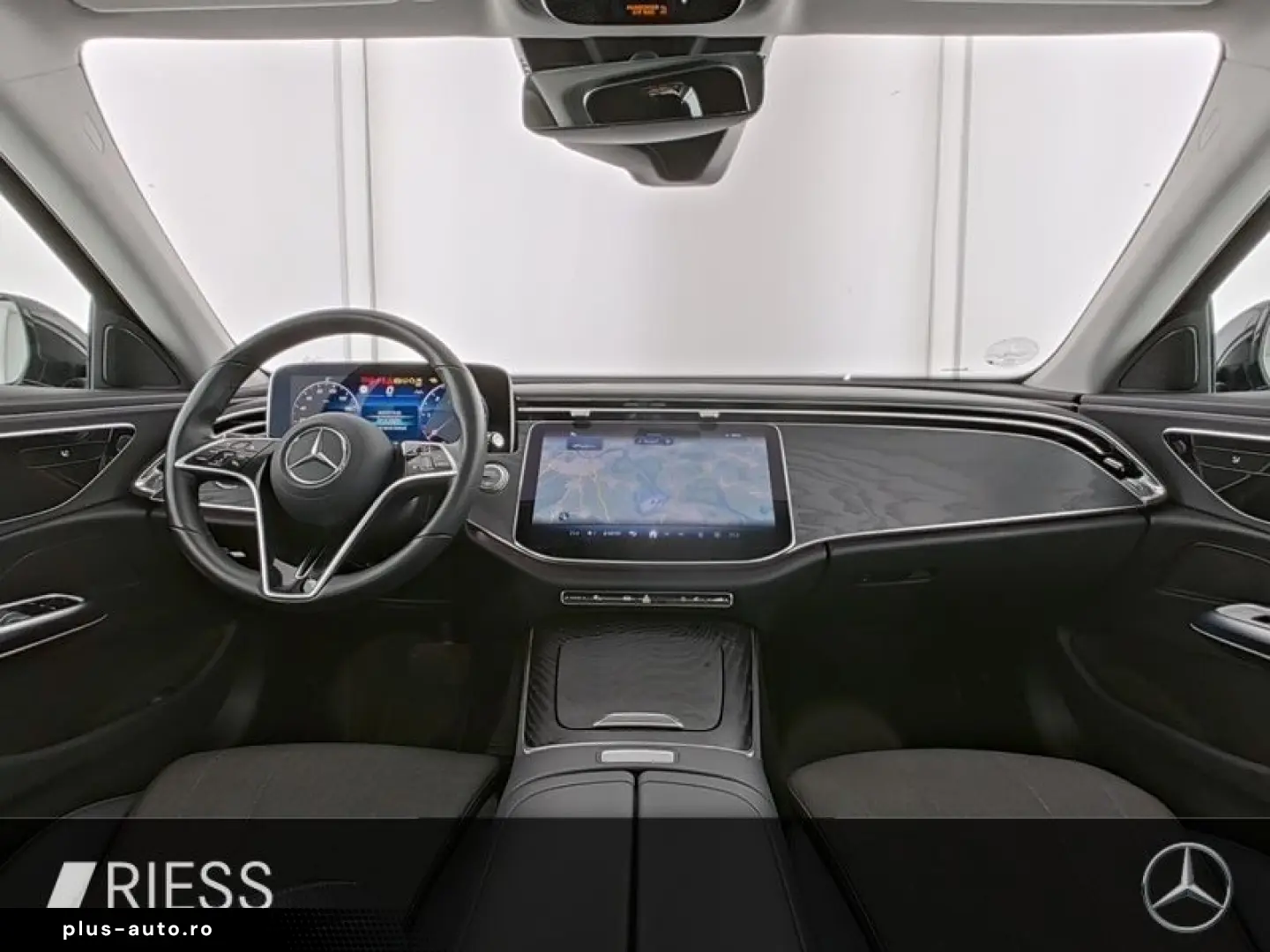 E 220 d Limousine AVANTGARDE PANO LED RFK DISTRO