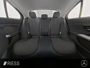 E 220 d Limousine AVANTGARDE PANO LED RFK DISTRO