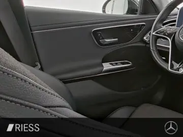 E 220 d Limousine AVANTGARDE PANO LED RFK DISTRO