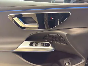 E 200 Avantgarde Pano Totwinkel Keyless SHZ 19