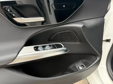 E 200 Limousine AMG  CAM DISTRONIC MBUX NIGHT