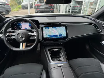E 200 Limousine AMG  CAM DISTRONIC MBUX NIGHT