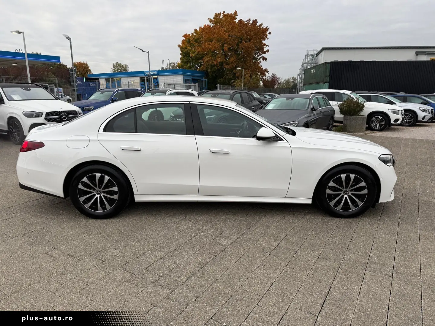 E 200 Avantgarde Advan  AHK Digital DISTR 360