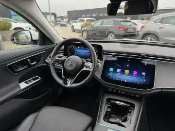 E 200 Avantgarde Advan  AHK Digital DISTR 360