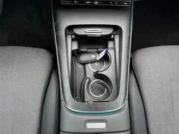 E 200 Avantgarde Advan  AHK Digital DISTR 360