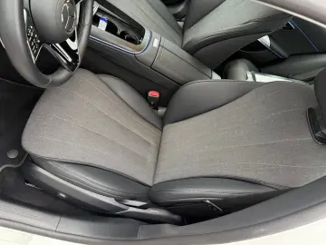 E 200 Avantgarde Advan  AHK Digital DISTR 360