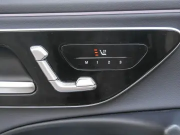 E 200 Limousine AVANTGARDE AMBIENTE MBUX SHZ KAM