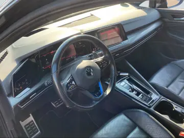 Golf VIII Lim. R 4Motion PANORAMA Head-Up