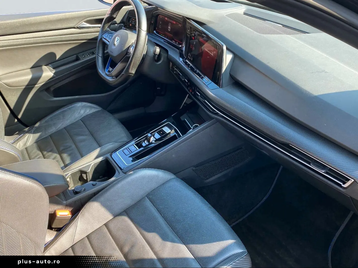 Golf VIII Lim. R 4Motion PANORAMA Head-Up