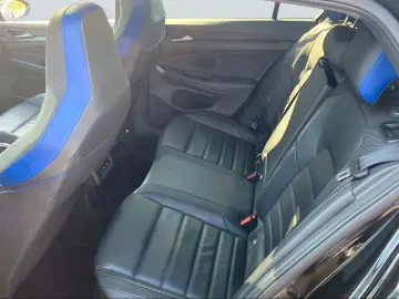 Golf VIII Lim. R 4Motion PANORAMA Head-Up