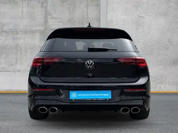 Golf VIII R MATRIX LEDER HARMAN DCC 19