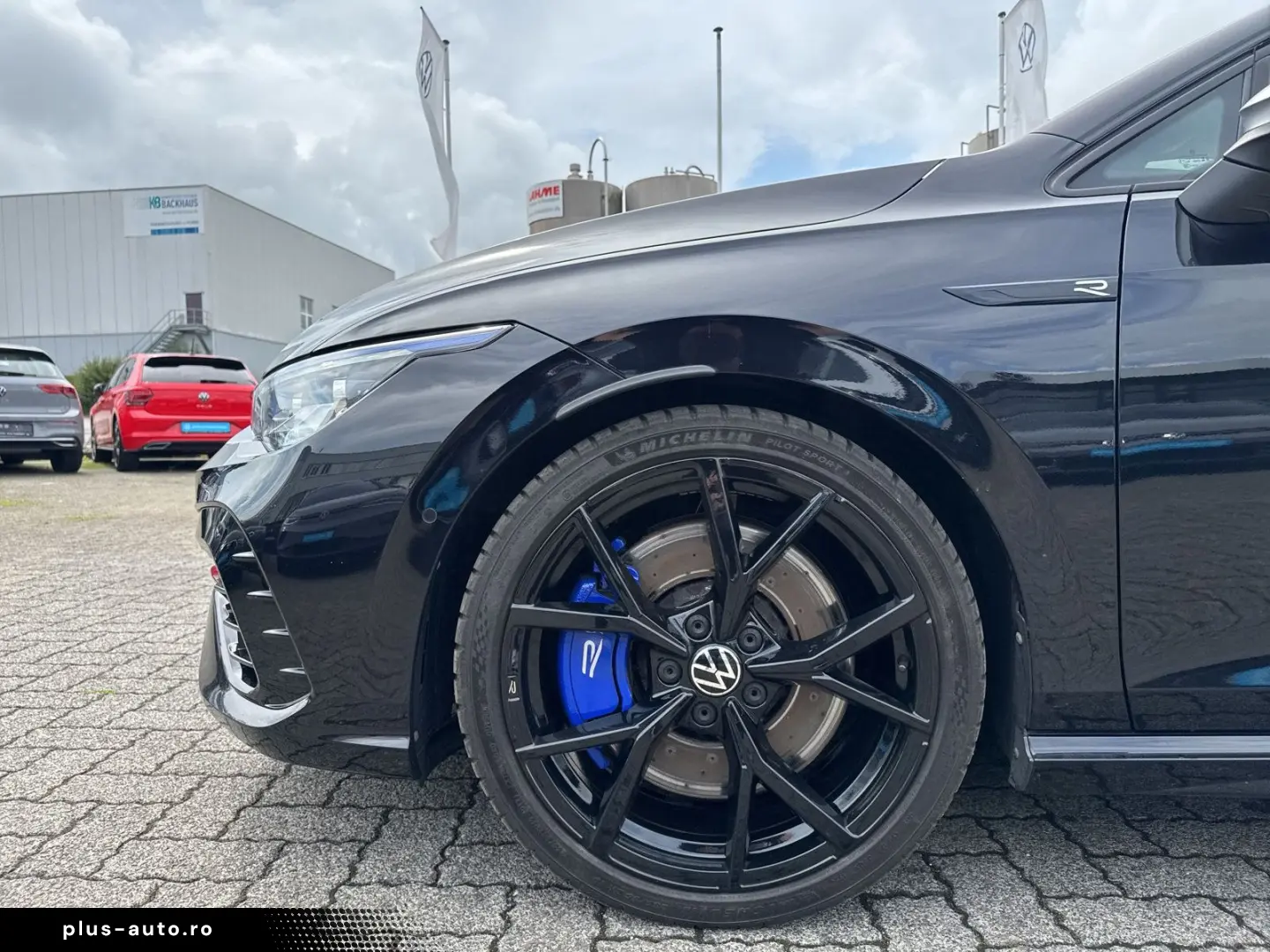 Golf VIII R MATRIX LEDER HARMAN DCC 19