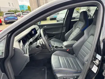 Golf VIII R MATRIX LEDER HARMAN DCC 19