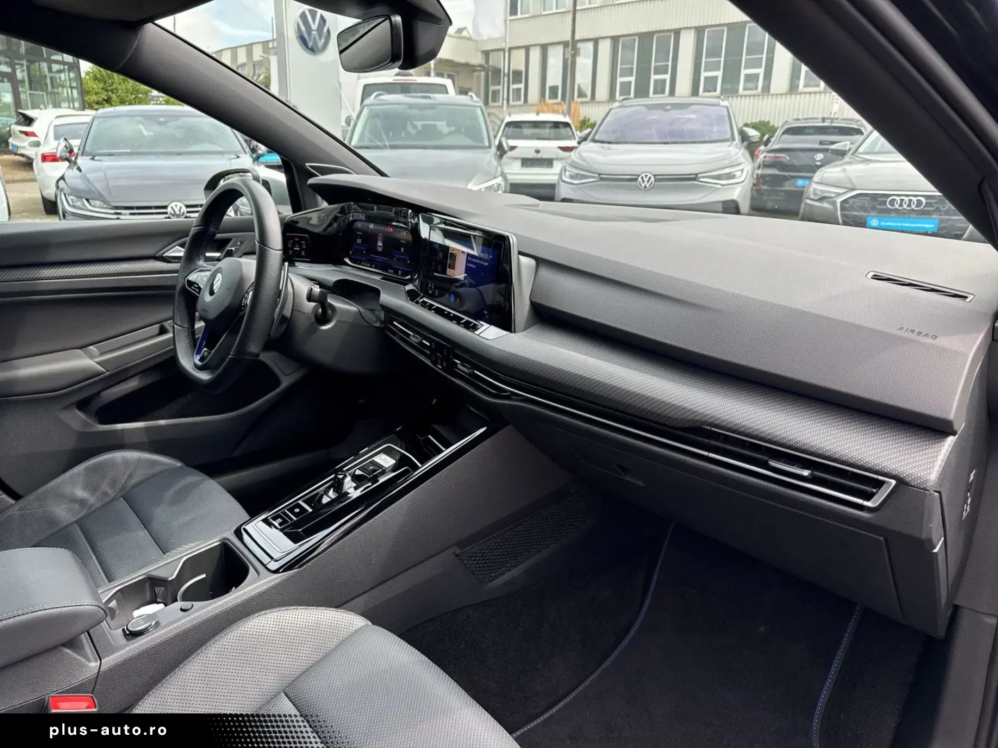 Golf VIII R MATRIX LEDER HARMAN DCC 19