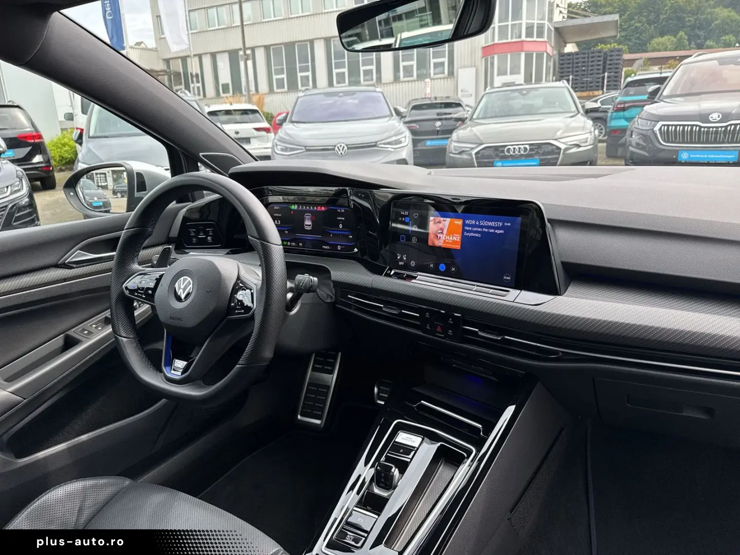 Golf VIII R MATRIX LEDER HARMAN DCC 19