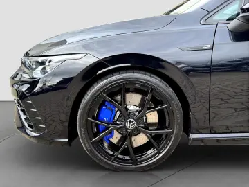 Golf R Performance PANO DCC AKRAPOVIC HARMAN KAM