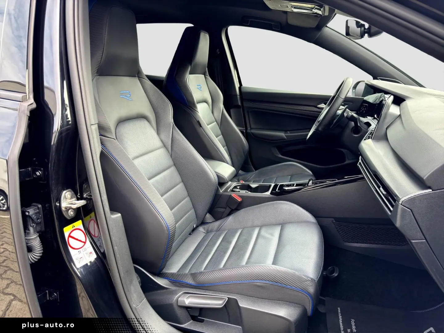 Golf R Performance PANO DCC AKRAPOVIC HARMAN KAM