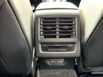 Golf R Performance PANO DCC AKRAPOVIC HARMAN KAM