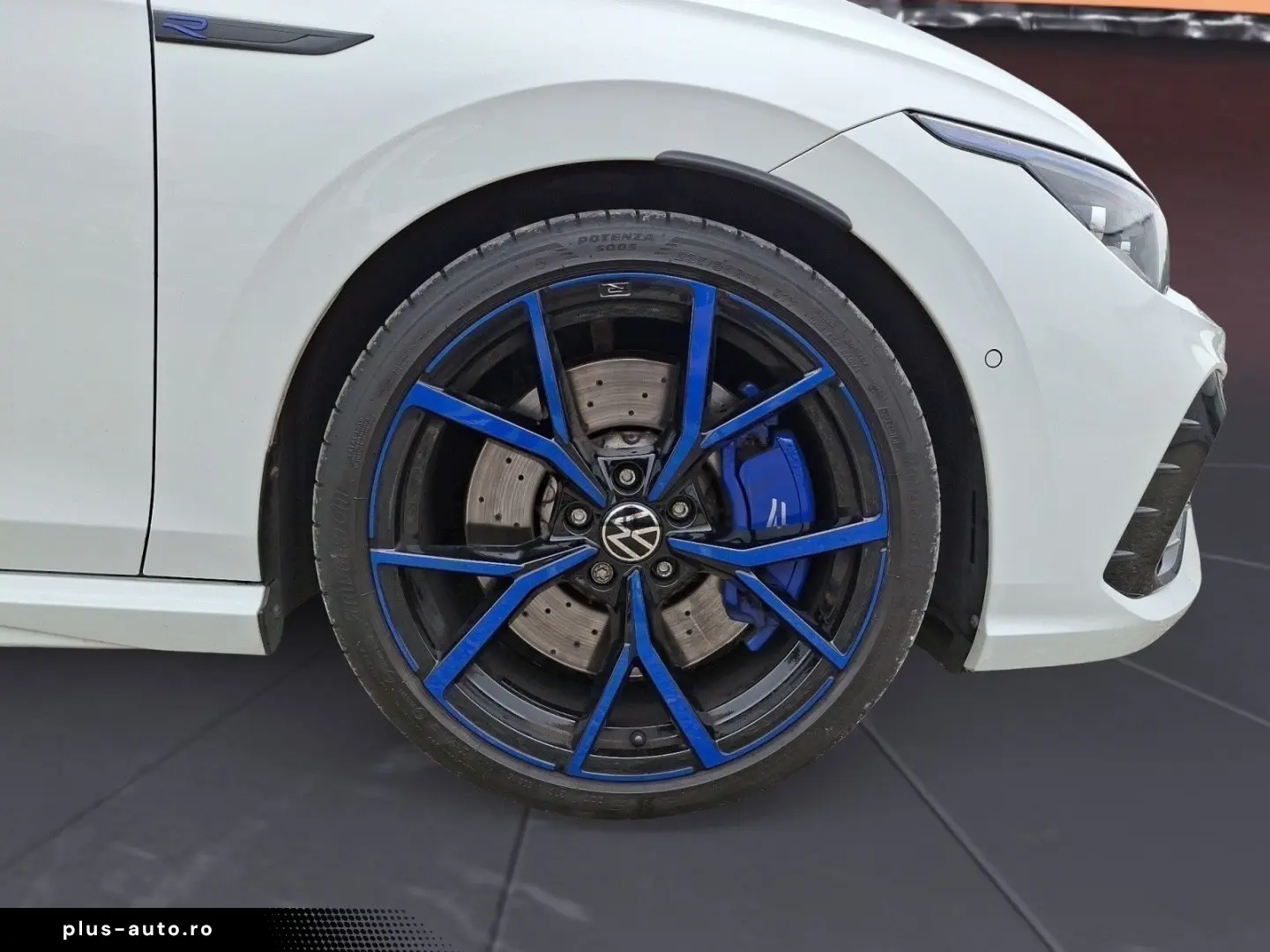 Golf R 2.0 TSI DSG 4Motion  PERFORMANCE KEYLESS