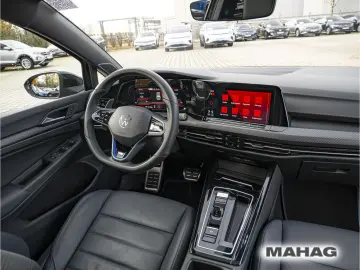 Golf VIII R BlackStyle 4Mot 2.0 TSI Leder IQ.Lig