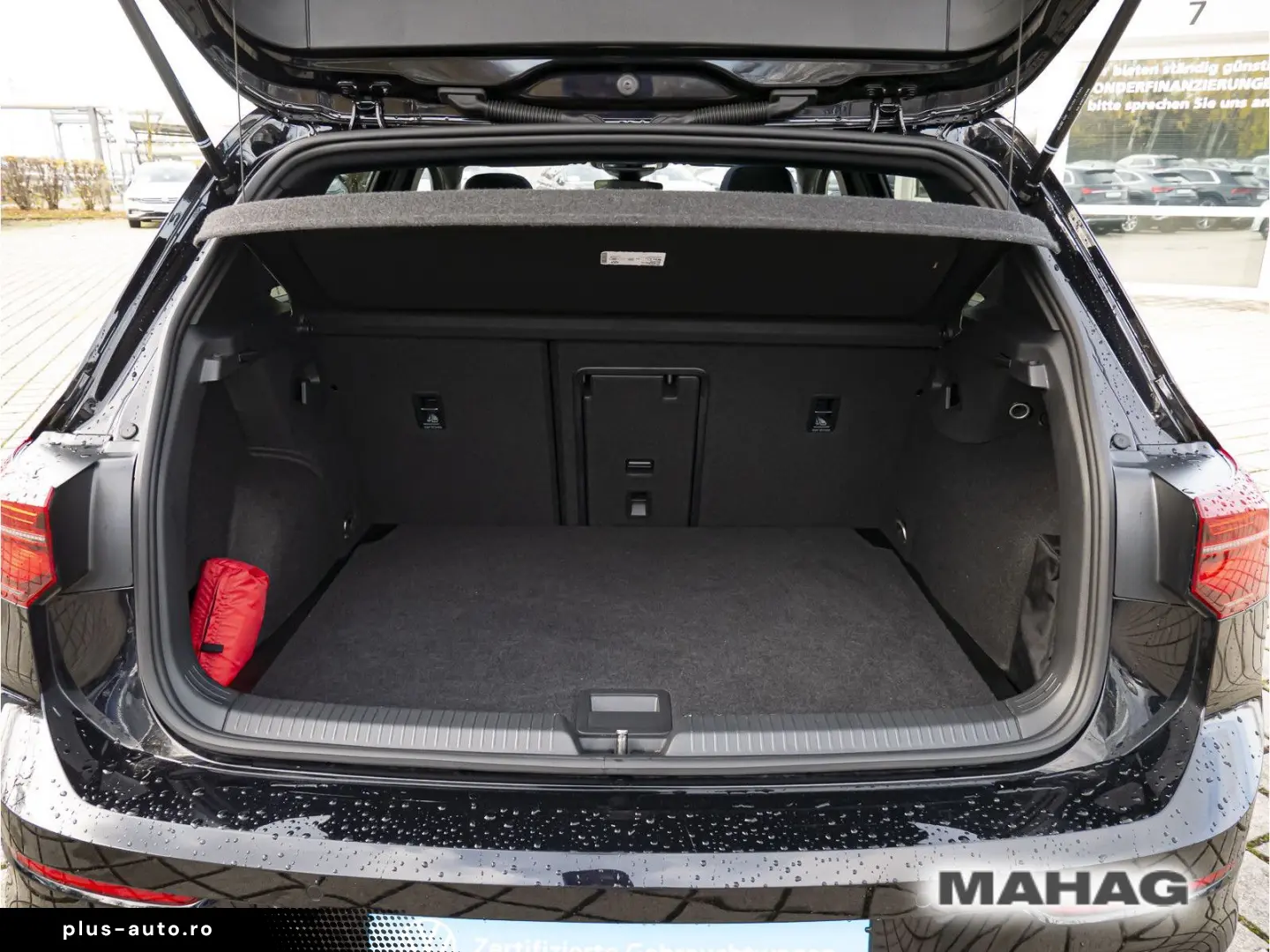 Golf VIII R BlackStyle 4Mot 2.0 TSI Leder IQ.Lig