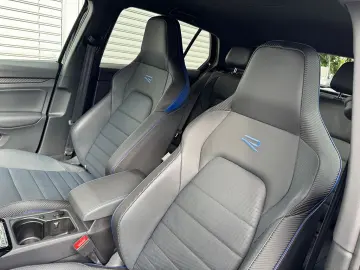 Golf VIII R 2.0 TSI  20 YEARS  Performance  H&K