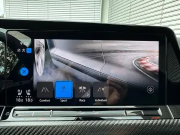 Golf VIII R 2.0 TSI  20 YEARS  Performance  H&K