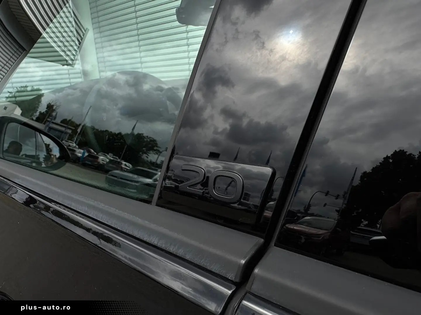 Golf VIII R 2.0 TSI  20 YEARS  Performance  H&K