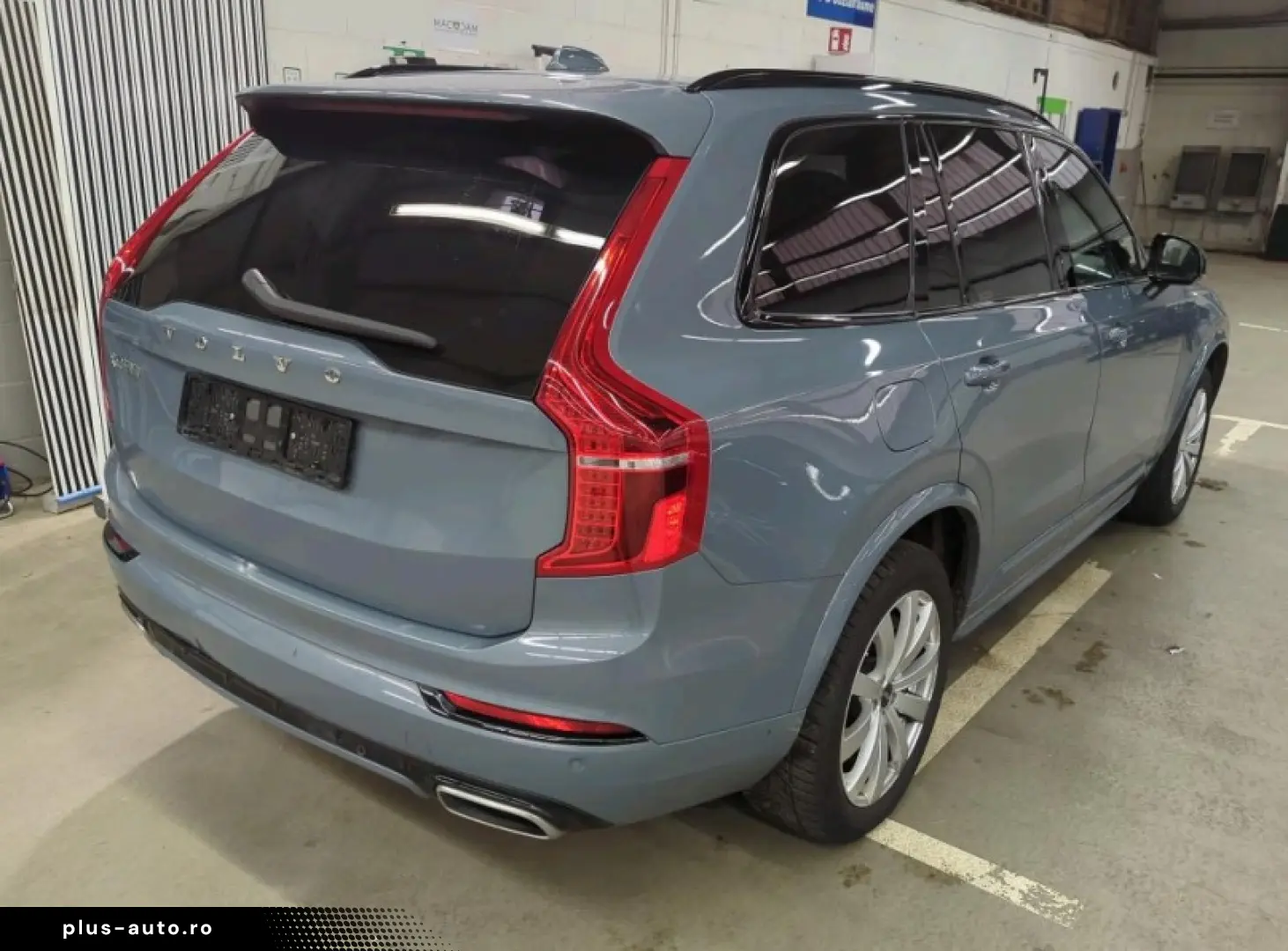 Volvo XC90 T8 Plug In Hybrid R Design