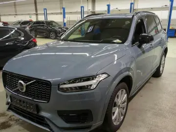 Volvo XC90 T8 Plug In Hybrid R Design