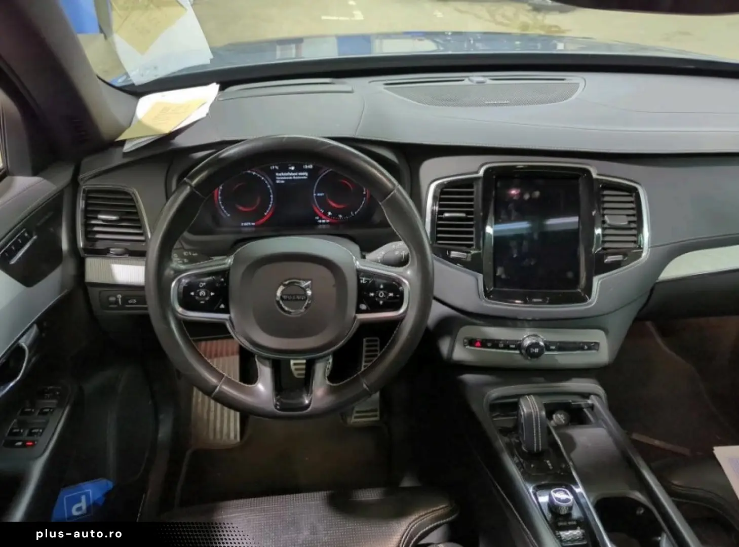 Volvo XC90 T8 Plug In Hybrid R Design