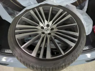 Volvo XC90 T8 Plug In Hybrid R Design