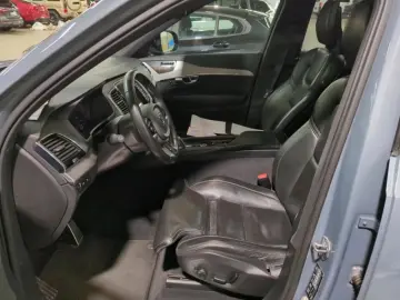 Volvo XC90 T8 Plug In Hybrid R Design