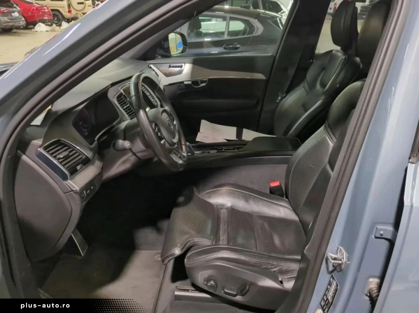 Volvo XC90 T8 Plug In Hybrid R Design