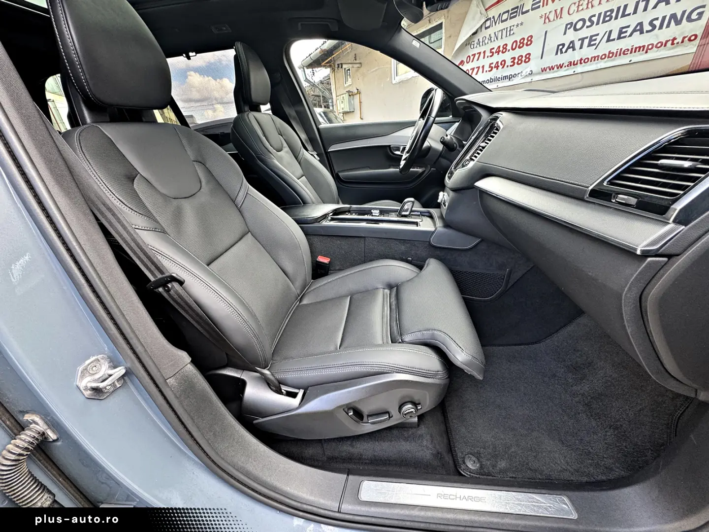 Volvo XC90 T8 Plug In Hybrid R Design