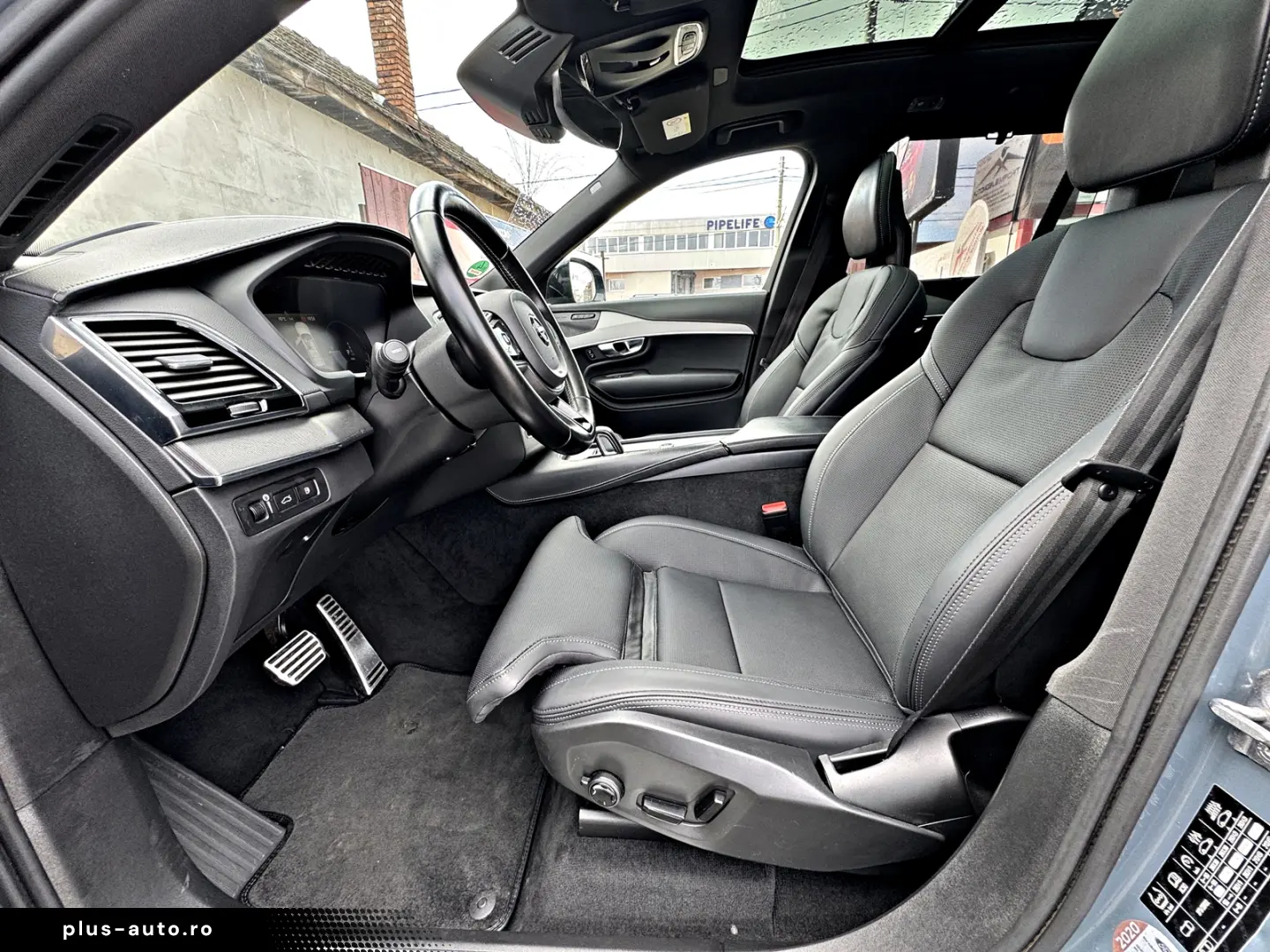 Volvo XC90 T8 Plug In Hybrid R Design