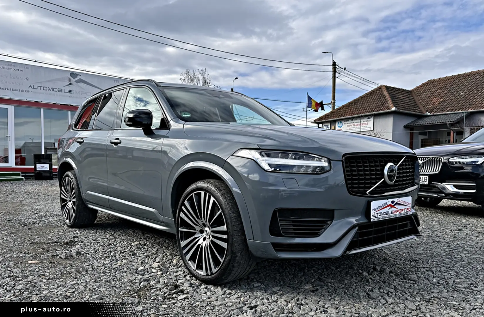 Volvo XC90 T8 Plug In Hybrid R Design