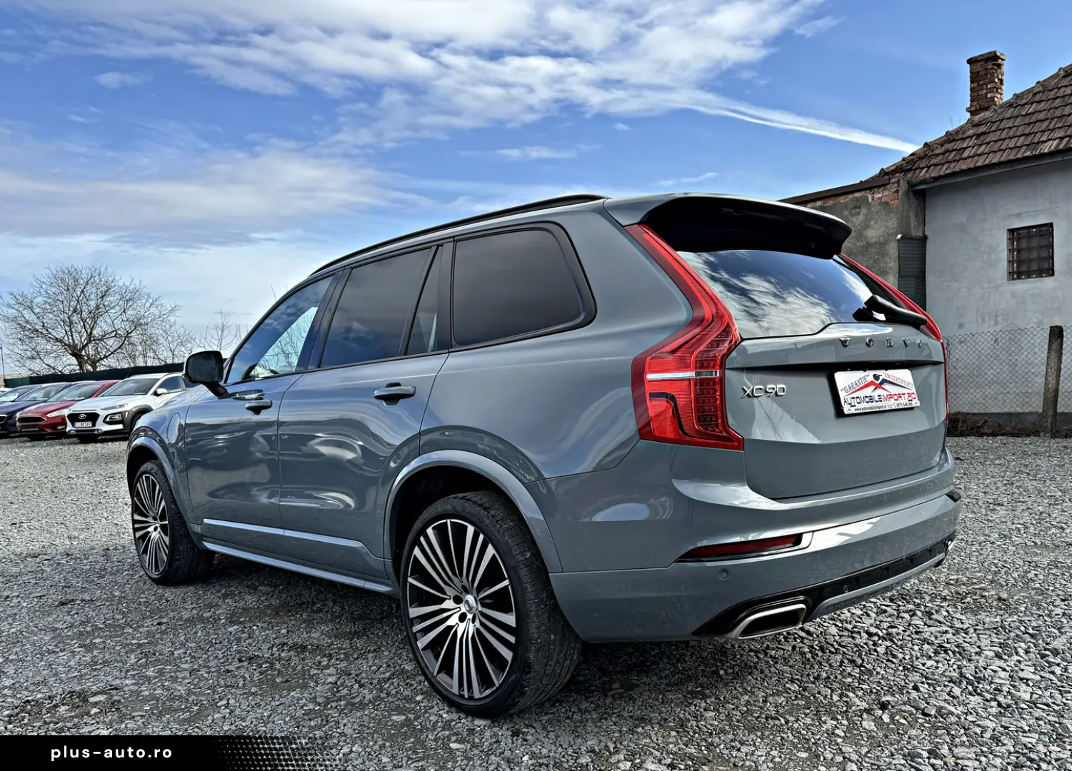 Volvo XC90 T8 Plug In Hybrid R Design
